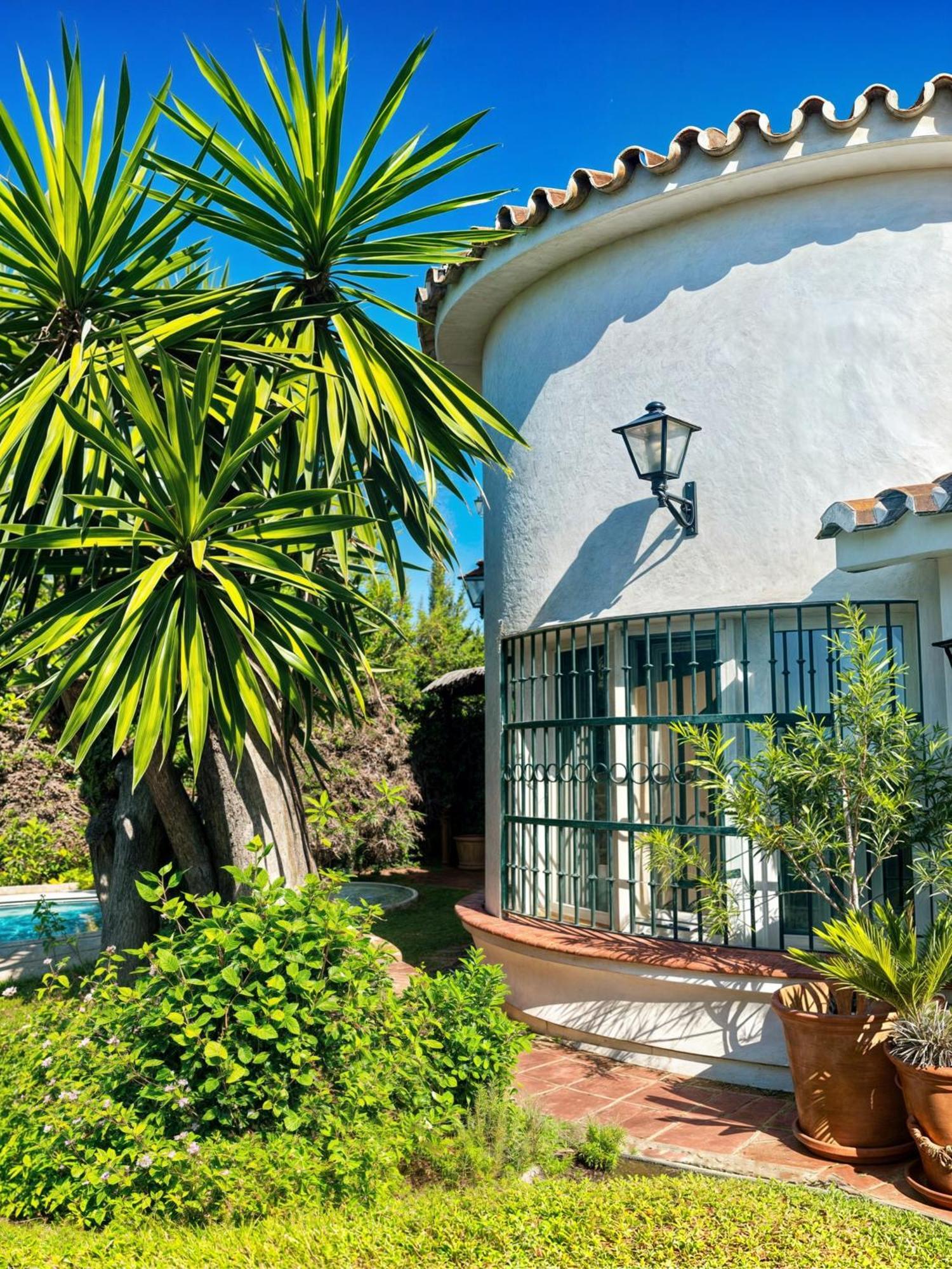 Villa Alfredo - Private Pool Next To The Beach Эстепона Экстерьер фото